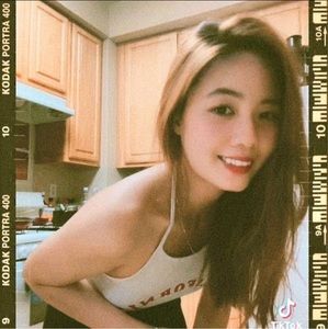 Meet your Posher, Mya